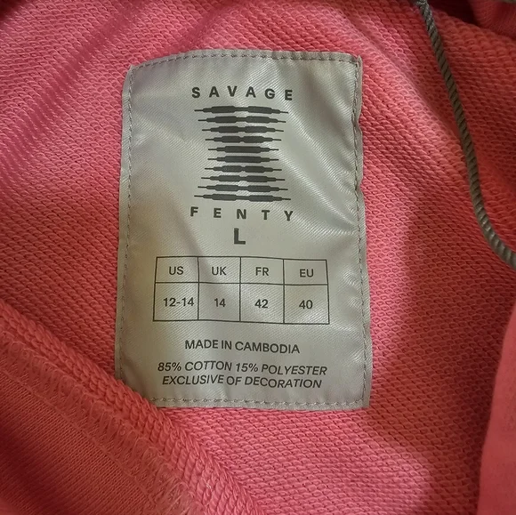 SAVAGE X FENTY ESSENTIAL TERRY SCOPE LOGO CROPPED HOODIE - Picture 2 of 9